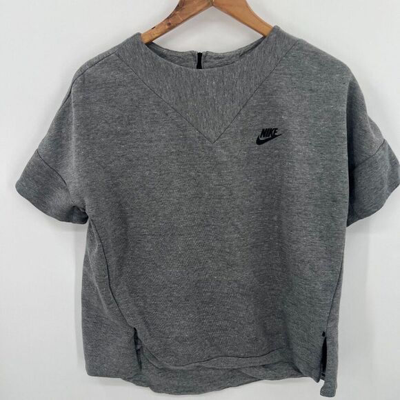 Nike Women's Size Medium Gray Lined Tech Shirt - Picture 12 of 13
